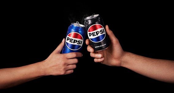 Pepsi z nowym logo już na sklepowych półkach