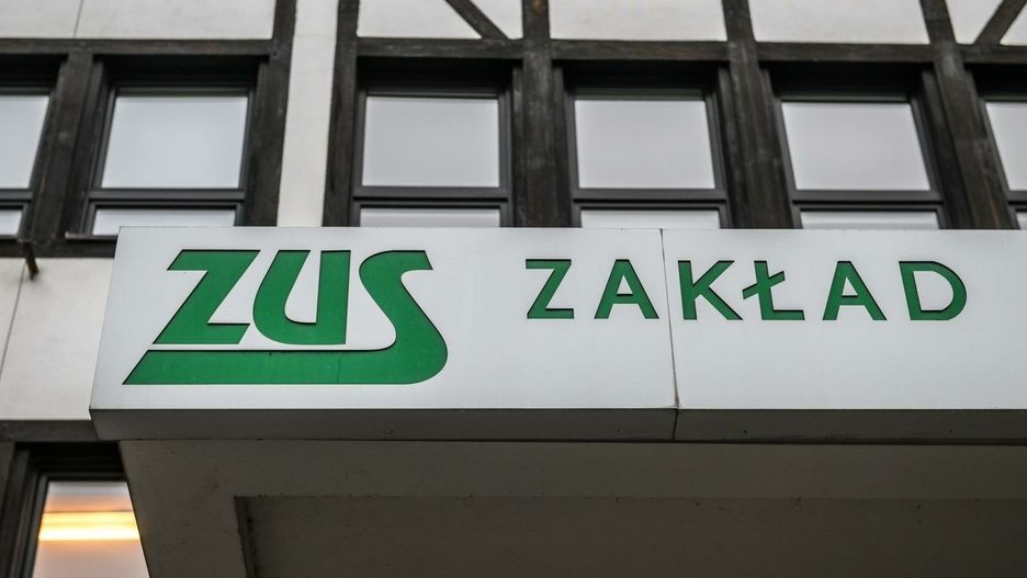 Zakład Ubezpieczeń Społecznych przekazał pierwsze tzw. renty wdowie. 