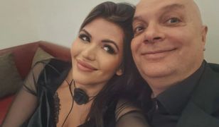 Młodsza o 26 lat żona Krzysztofa Skiby pręży się w bikini. Sporo odsłoniła