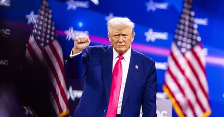 Trump powiedział Dudzie, że przyjedzie do Polski