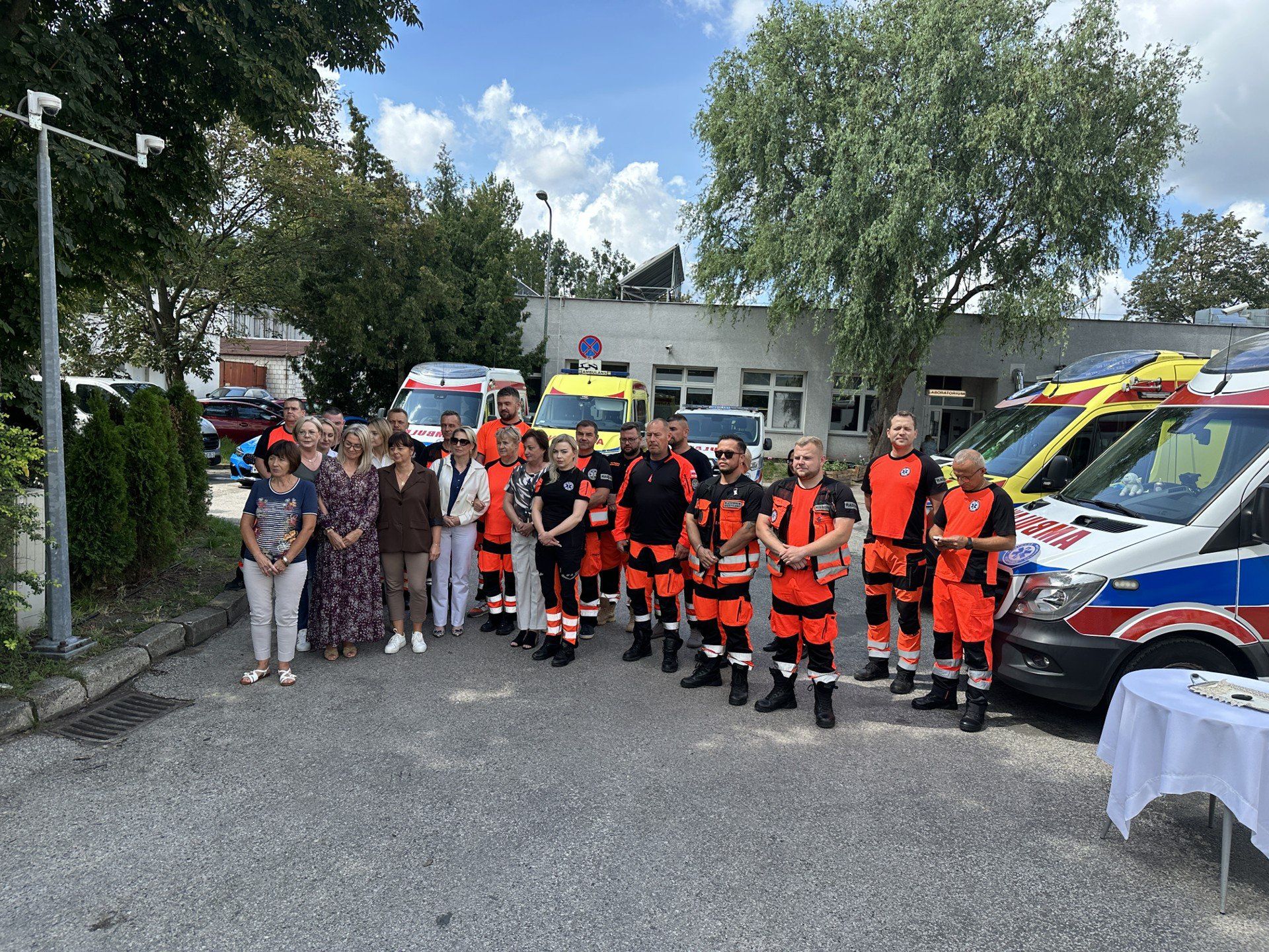 Nowy ambulans dla Radomskiej Stacji Pogotowia Ratunkowego.