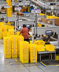 4 minuty przerwy w pracy i sygnał do szefostwa. Amazon odpiera zarzuty