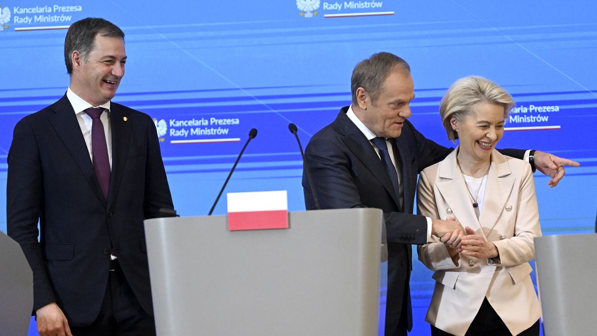 WARSAW, POLAND - FEBRUARY 23 : Belgian PM Alexander De Croo and the President of the European Commission Ursula von der Leyen  to Poland and Ukraine 
- Plenary meeting with the Polish PM Donald Tusk  
, on February 23, 2024 in Warsaw, Poland, 23/02/2024 ( Photo by Didier Lebrun / Photonews via Getty Images)