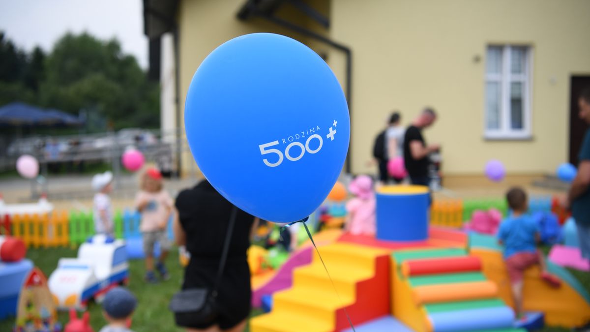 800 plus. Od kiedy waloryzacja 500 plus?