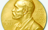 Laureat Nobla sprzedał swój medal. Rekordowa suma