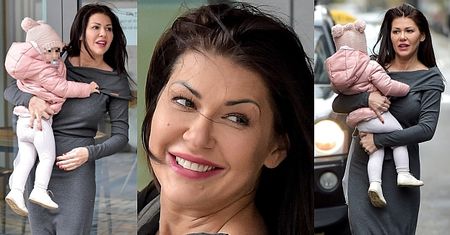 "Naturalna" Iwona Węgrowska z córką na mieście (ZDJĘCIA)