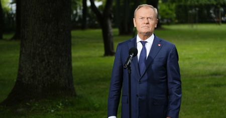 Tusk zwrócił się prosto do Dudy. "Proszę wycofać weto"