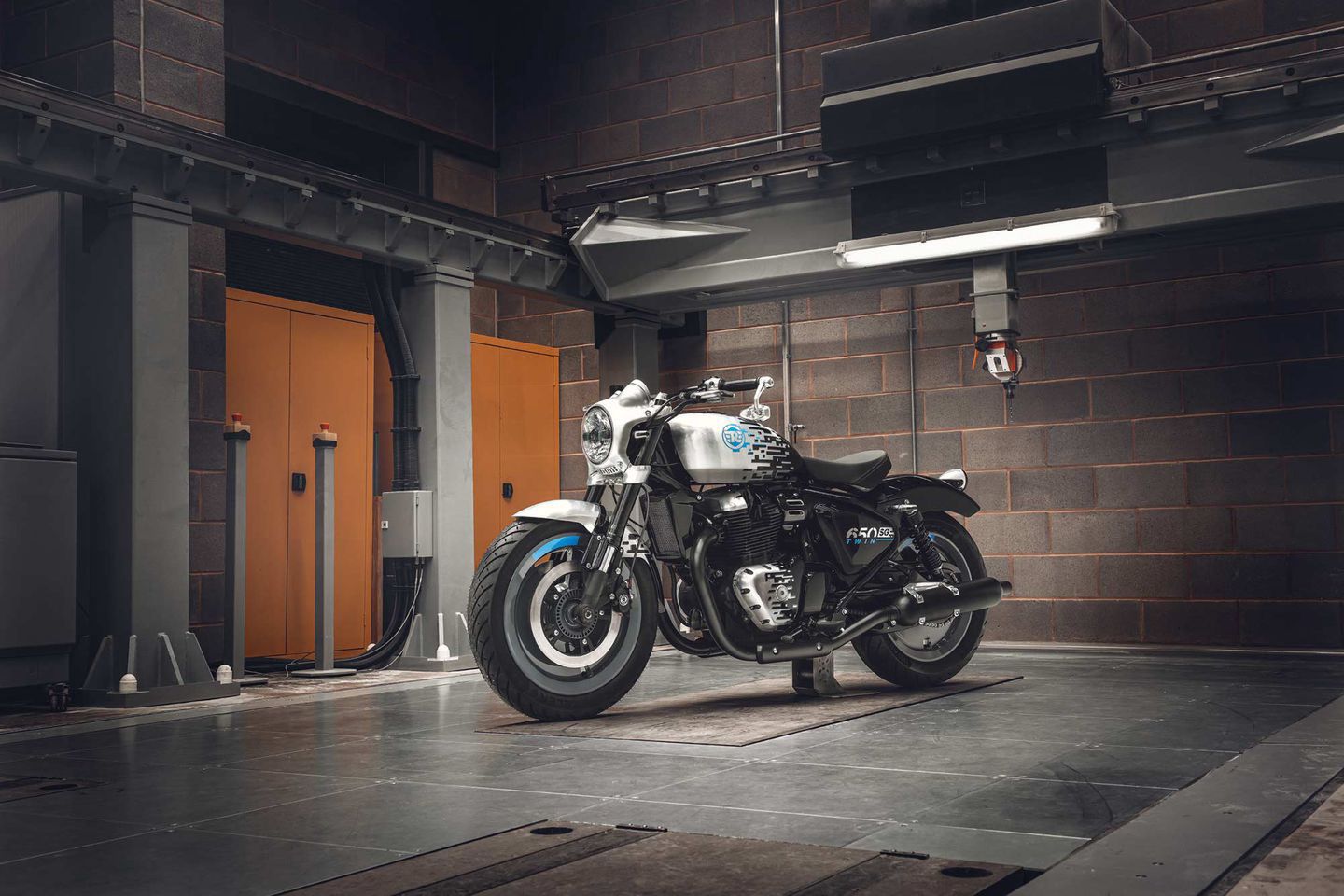 Royal Enfield SG650