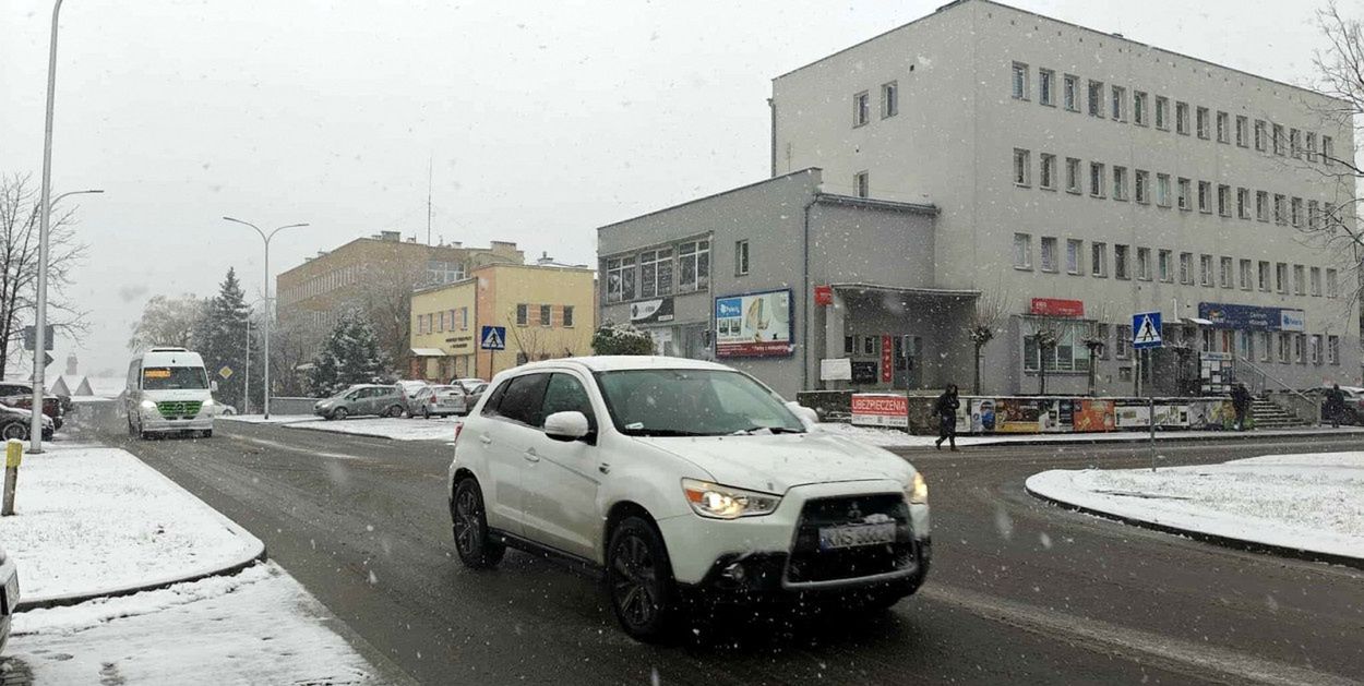 Tarnobrzeg: Miasto w śniegu. Wiemy, gdzie służby odśnieżą najpierw
