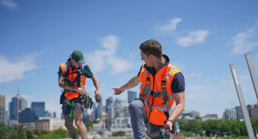 NASK: tyle miejsc w pracy w Polsce można częściowo zautomatyzować z AI