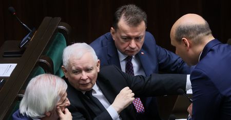 Błaszczak chce rządzić partią? "PiS będzie mieć problem"