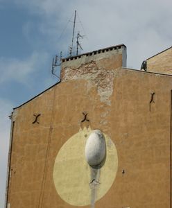 Pierwszy zrekonstruowany mural z okresu PRL przy rondzie Wiatraczna