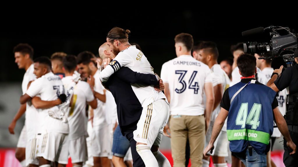 Zdjęcie okładkowe artykułu: Getty Images / Helios de la Rubia / Na zdjęciu: Zinedine Zidane i Sergio Ramos
