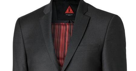 Suit Up! Square sprzedaje oficjalne marynarki Hitmana