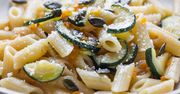 Penne z cukinią i tuńczykiem w sosie śmietanowym