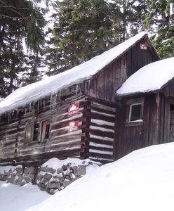 Chatka pod Śnieżnikiem. Śmierć turysty na szlaku. We wtorek sekcja zwłok