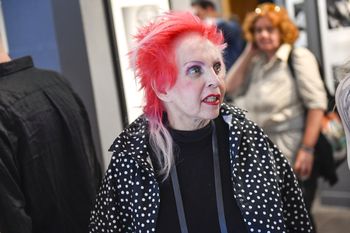 Dorobiła się 20 mieszkań w Paryżu. Już nie należą do niej