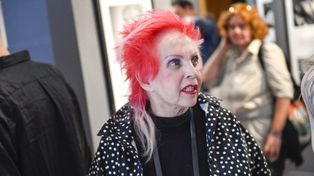 Kupiła 20 mieszkań w Paryżu. Już nie są jej