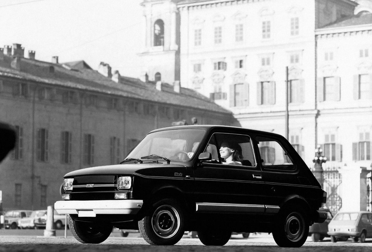 Fiat 126 był dostępny w limitowanej wersji Black. Samochód był produkowany we włoskim Cassino w latach 1979-1980.