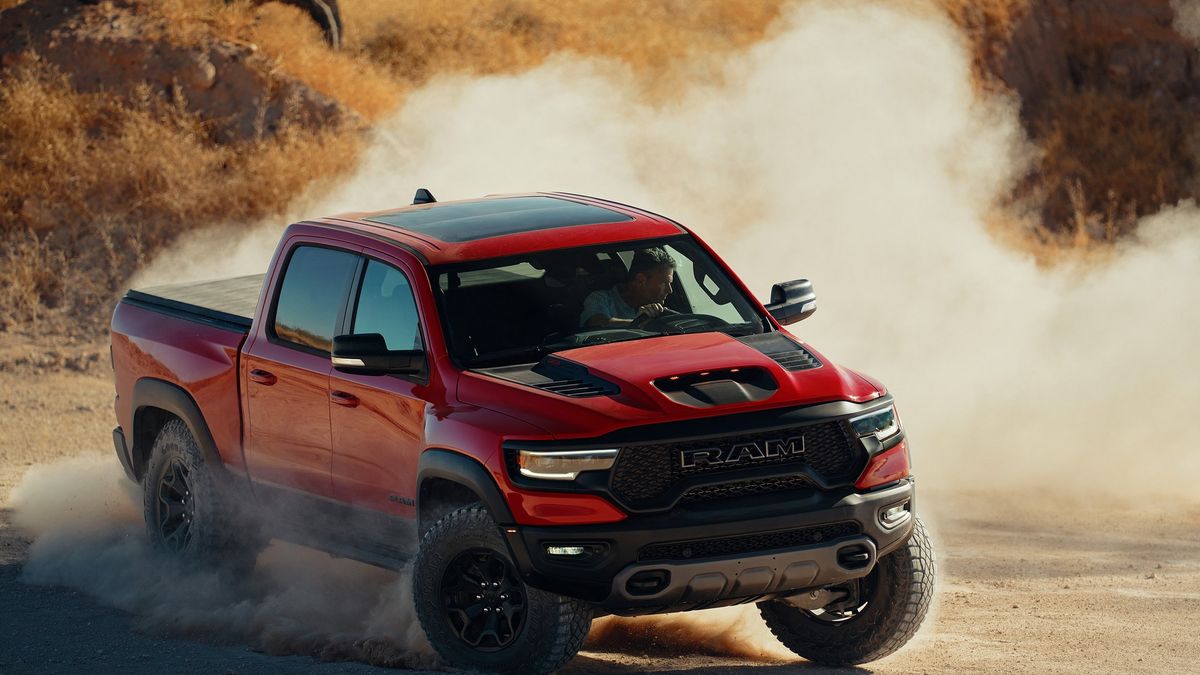Auto sportowe, pick-up, wół roboczy? RAM 1500 TRX sprawdzi się w każdym scenariuszu.