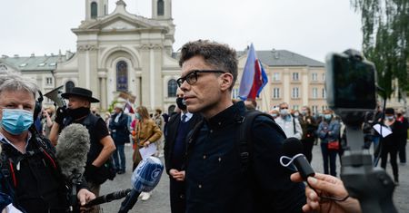 Manifestacja przed Sądem Najwyższym w obronie Igora Tulei. "Ostatni dzwonek alarmowy"