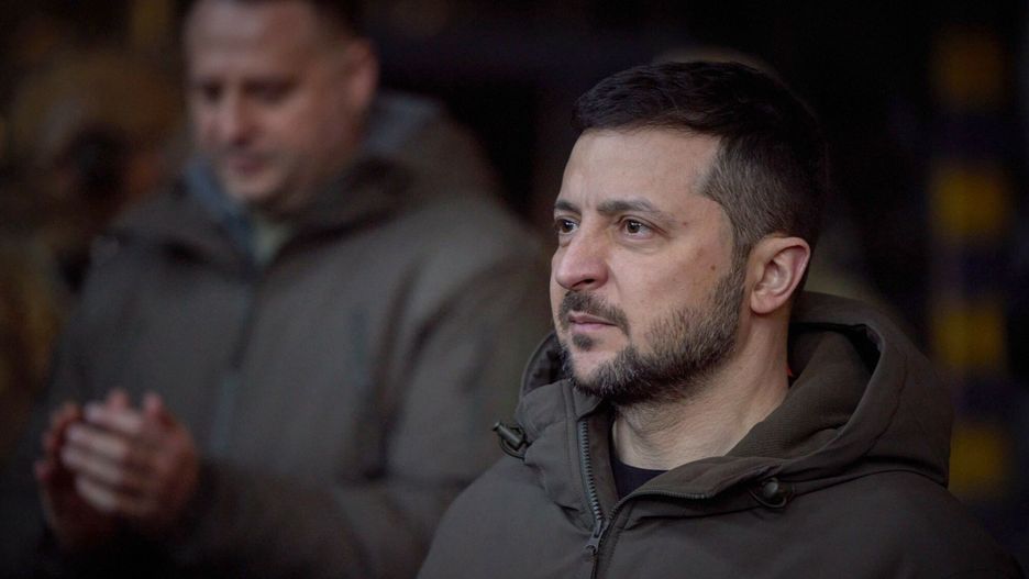 Zełenski przyznaje. "Sytuacja na froncie jest bardzo trudna