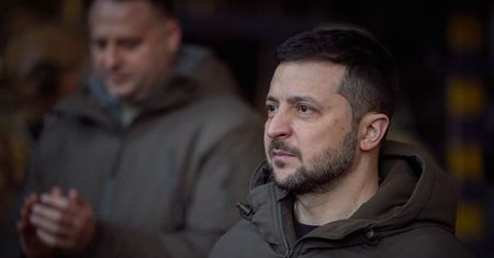 Zełenski przyznaje. "Sytuacja na froncie jest bardzo trudna" [RELACJA NA ŻYWO]