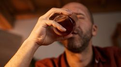 Znak, że przesadzasz z alkoholem. To ostatnie ostrzeżenie