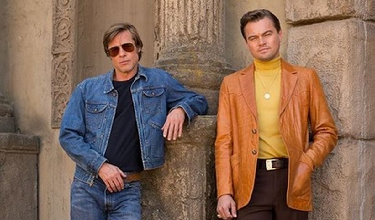 DiCaprio i Pitt na planie nowego filmu Tarantino. Zobacz pierwsze zdjęcie