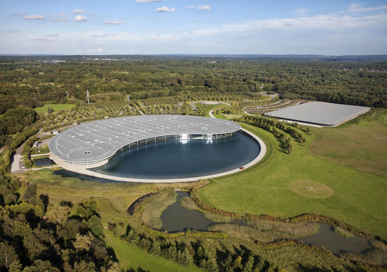 Siedzibę McLarena zaprojektował architekt Norman Foster