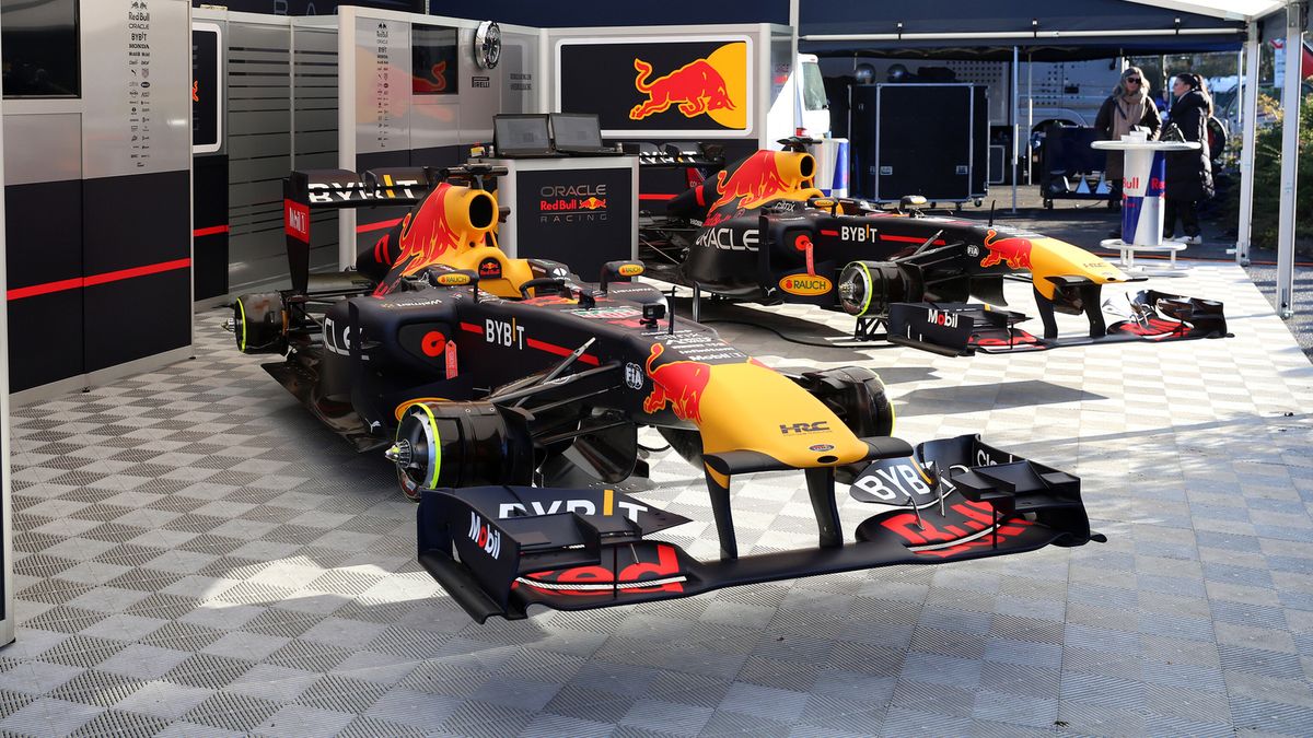 Zdjęcie okładkowe artykułu: Materiały prasowe / Red Bull / Na zdjęciu: bolidy Red Bulla