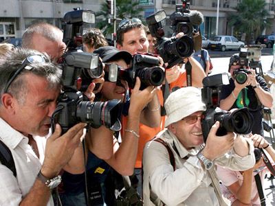 Włochy: Policja poszukuje króla paparazzich