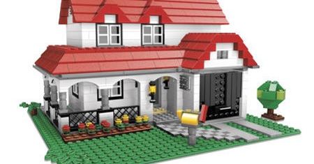 James May zbuduje pełnowymiarowy dwupiętrowy dom z klocków lego