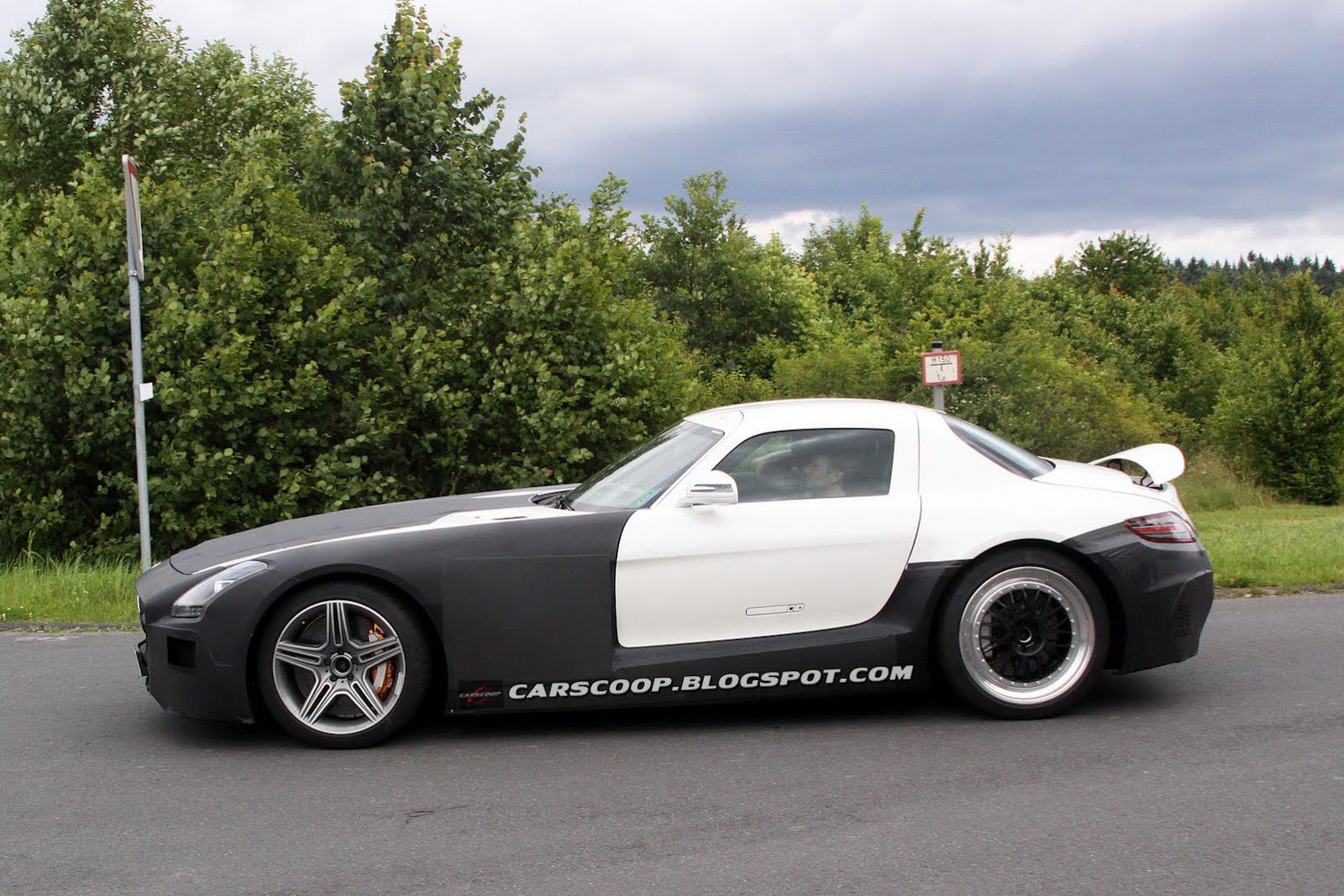 Mercedes SLS AMG Black Series - muł testowy/prototyp