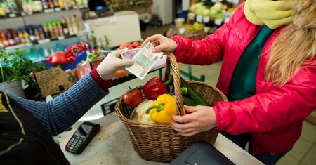Przeciętna płaca to teraz ponad 7500 zł. Tyle zarabia statystyczny Polak