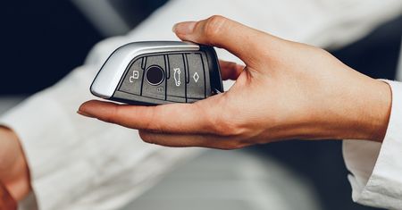 Tata chowa kluczyk od auta do puszki po piwie. Gdy poznałam powód, też zaczęłam
