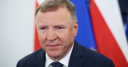 Katastrofalny wynik Jacka Kurskiego. Mijali go po kolei