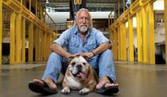 Lee Clow, szef agencji TBWA Worldwide po 50 latach pracy w branży reklamowej odchodzi na emeryturę