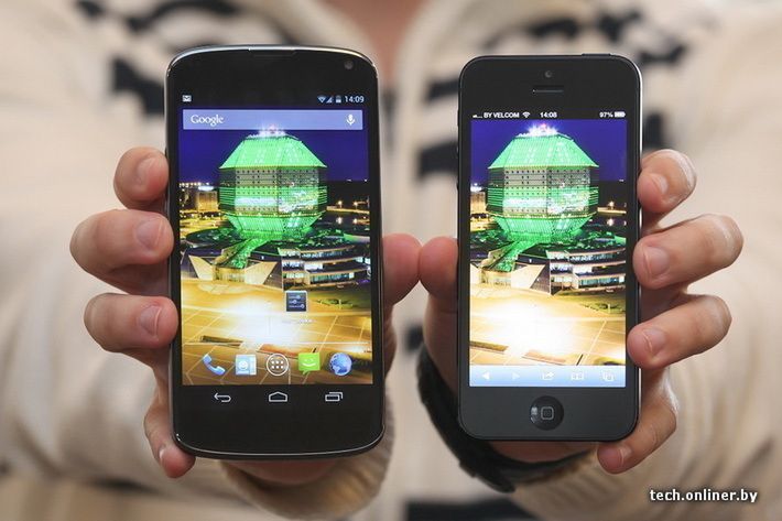 LG Nexus 4 vs iPhone 5 | fot. onliner.by