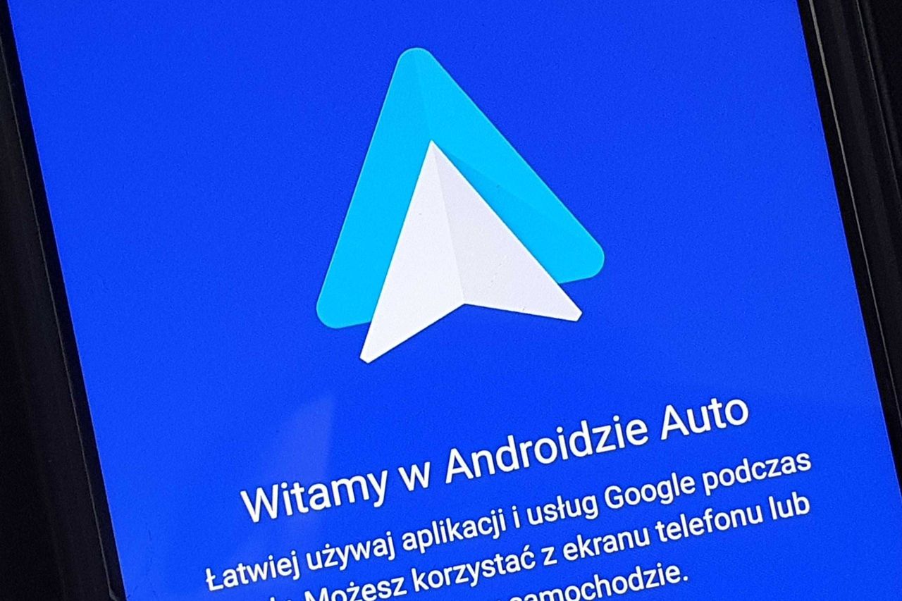 Android Auto 9.8 do pobrania. Nowości to zagadka