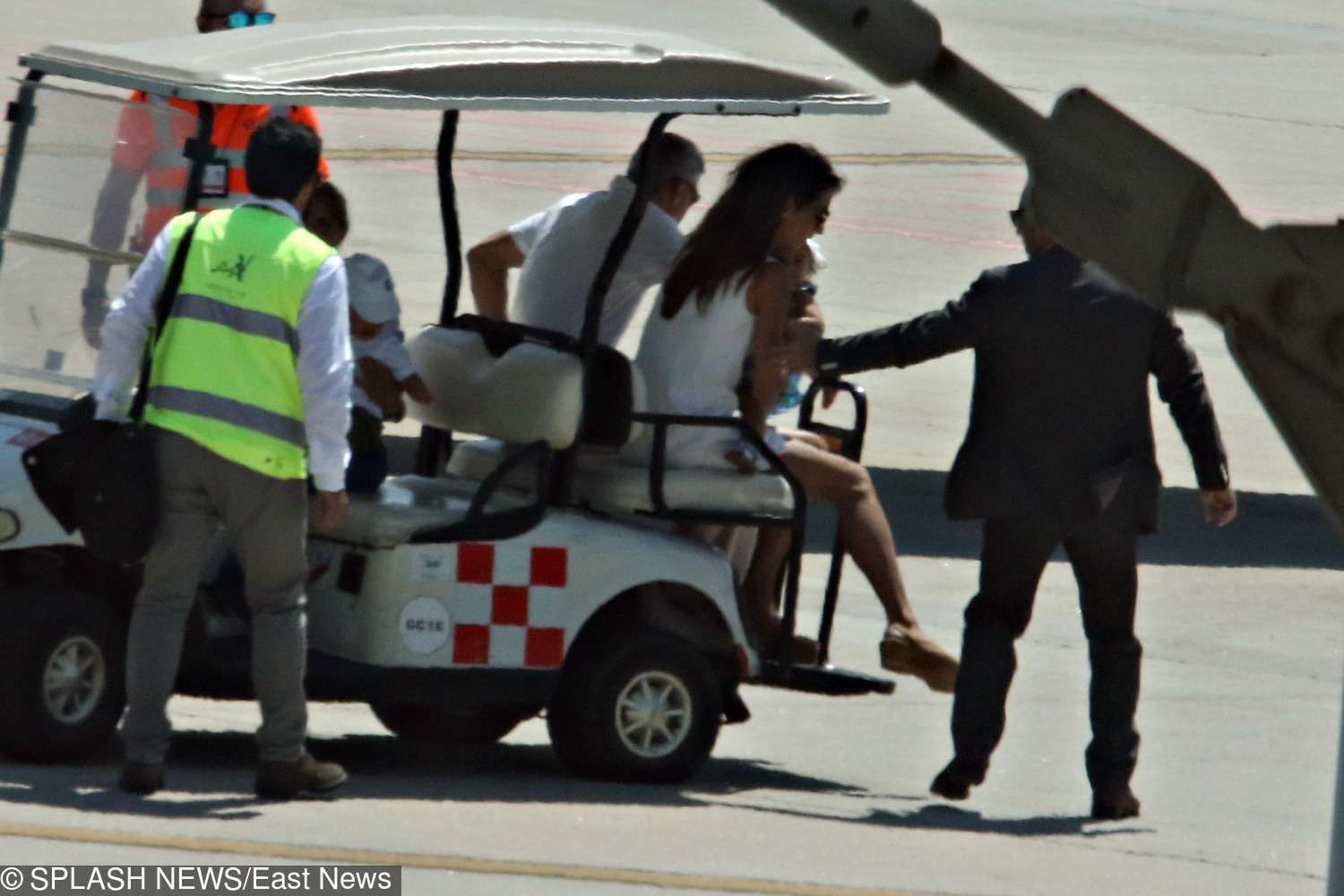 Amal i George Clooney z dziećmi