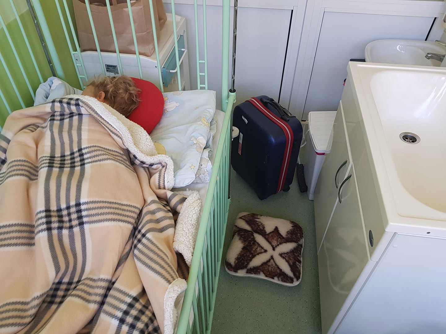 Kolejny raz rodzice pokazują sytuację z oddziałów szpitalnych