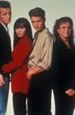 Jesteś fanem "Beverly Hills 90210"? Zdobądź serialową koszulkę!