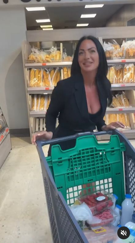 Brytyjska influencerka zdjęła majtki w supermarkecie