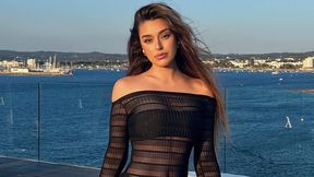 Wcisnęła się w czarną sukienkę. Ludziom opadły szczęki