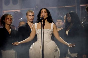 Brit Awards 2026: noc triumfów i wpadek. Takiej gali jeszcze nie było [LISTA ZWYCIĘZCÓW]