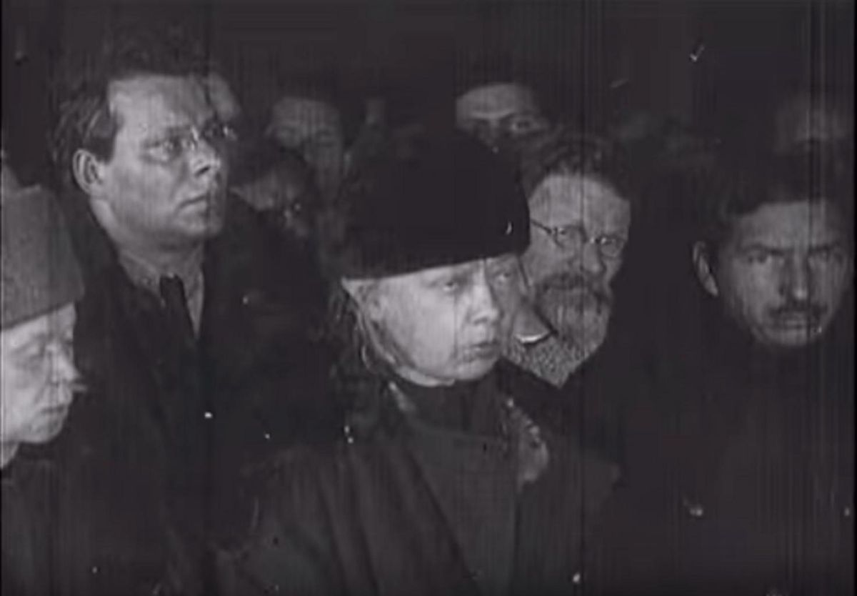Krupska na pogrzebie Lenina