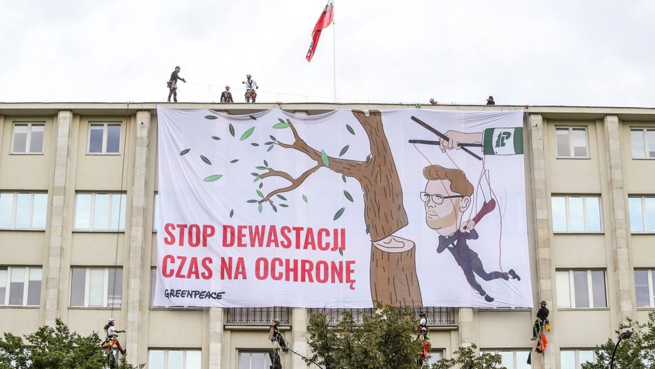 Warszawa. Protest organizacji Greenpeace w stolicy