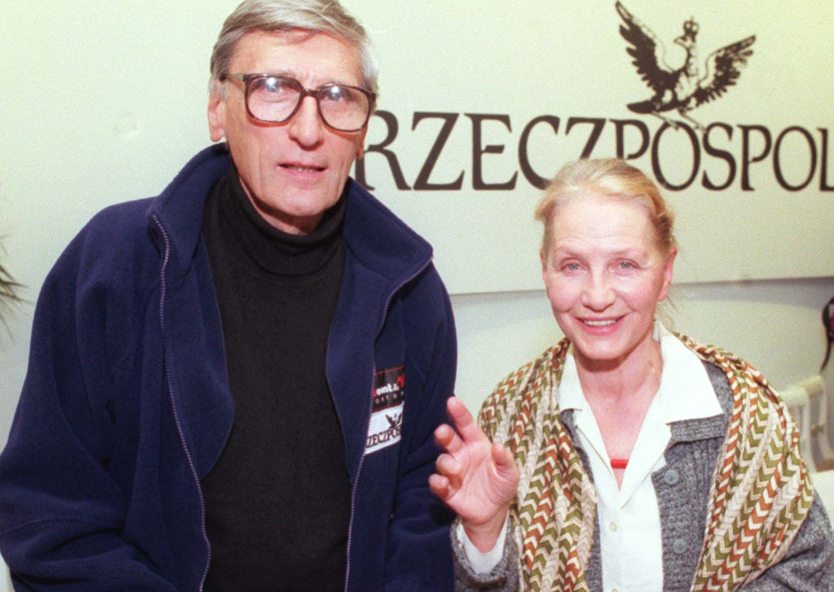 Zawada/MilewskaAndrzej Zawada - kierownik polskiej wyprawy alpinistycznej, kt�ra w styczniu i lutym br. atakowa�a szczyt Nanga Parbat (8125 m.) w Pakistanie i jego �ona Anna Milewska. 
PAP/CAF-JACEK TURCZYK
K41358/16
13/03/98TURCZYK