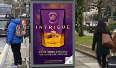 Nestlé wykorzystuje papier makulaturowy w reklamach OOH